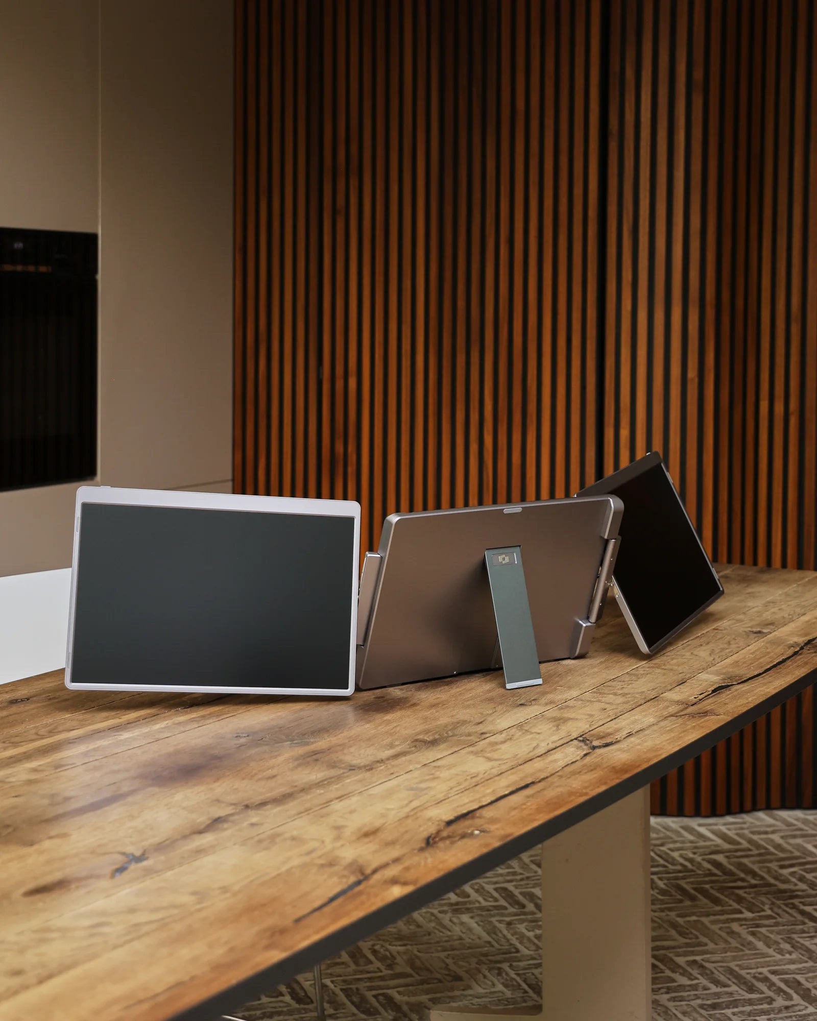 Screenmate Dual Flip — flexibel werken en meenemen, beeld 3